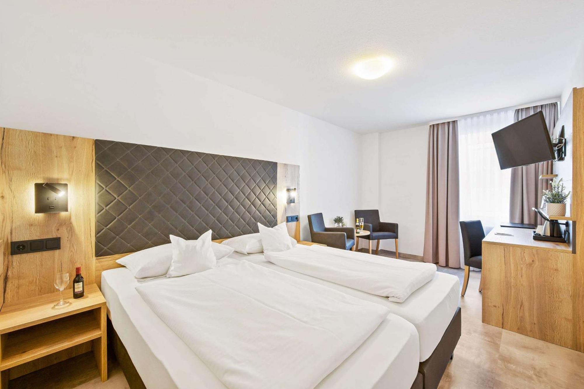לודוויגסבורג Best Western Hotel Favorit מראה חיצוני תמונה